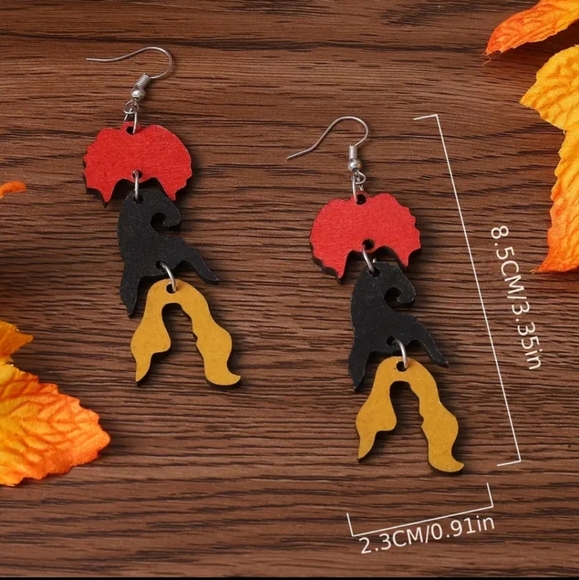 NEW Hocus Pocus Sanderson Sister Dangle Earrings - Picture 2 of 7
